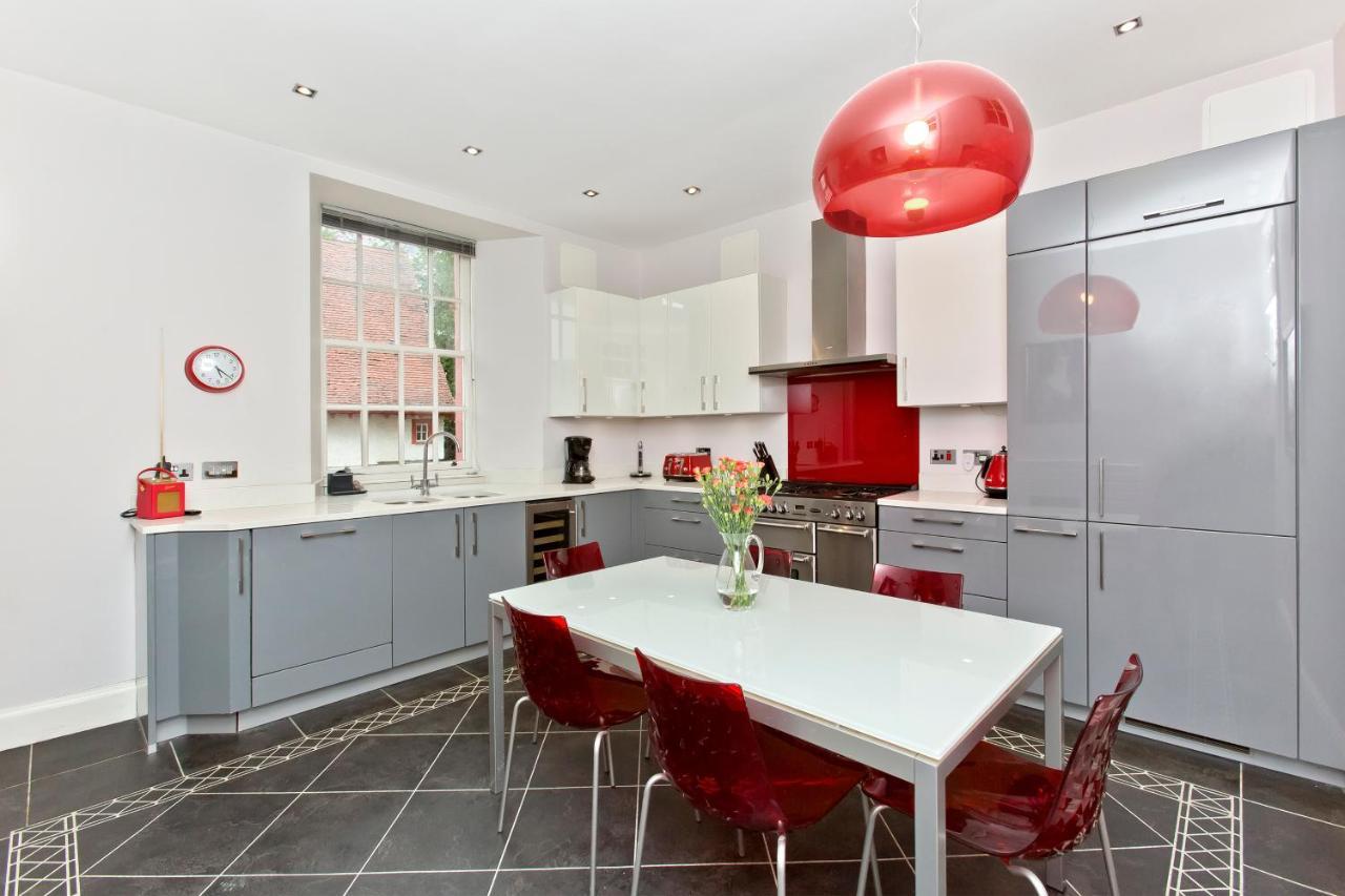 Appartement Luxury 3-bedroom With Stunning Views At Ramsay Garden *